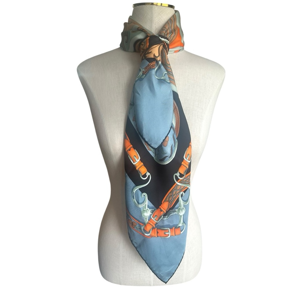 Hermès Festival des Amazones Silk Scarf 90 Blue Orange w/ Box & Knotting Cards - Picture 8 of 16